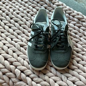 Adidas Gazlle - Brand New